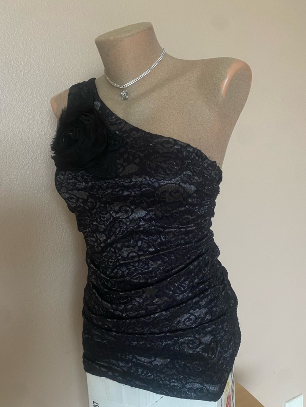 Y2k Forever 21 Black Lace One Shoulder Top with Black Rose Gothic Glamour